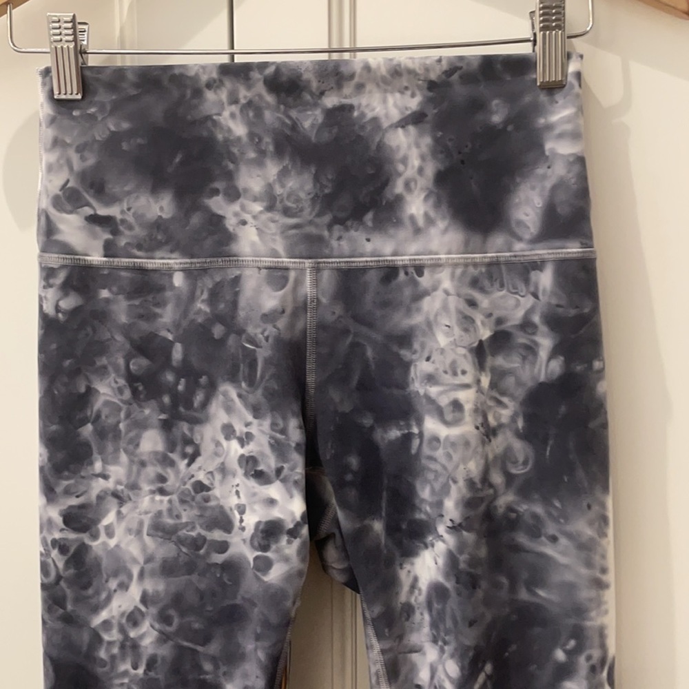 Lululemon Gray/Cream Wunder Under Legging-Lk New-6 - Picture 2 of 8